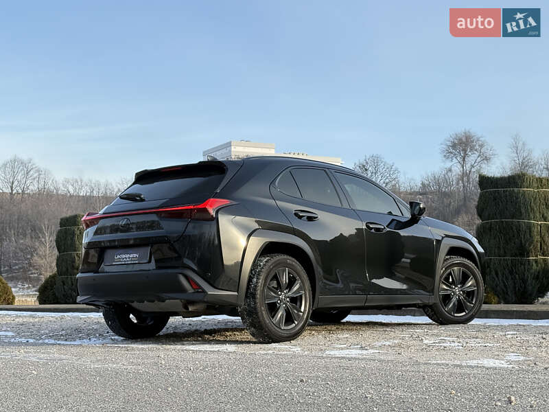 Позашляховик / Кросовер Lexus UX 2020 в Дніпрі