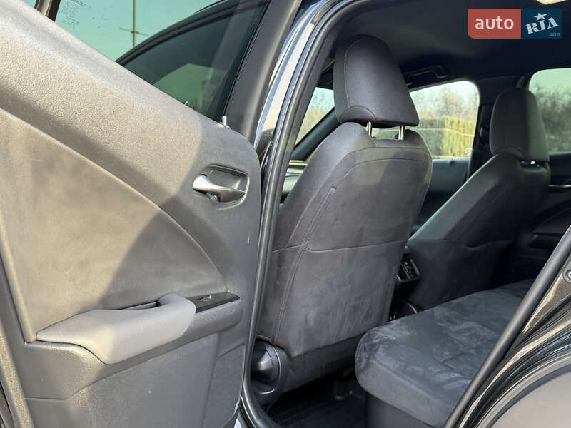 Позашляховик / Кросовер Lexus UX 2020 в Дніпрі