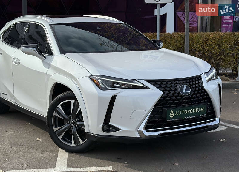 Позашляховик / Кросовер Lexus UX 2021 в Києві
