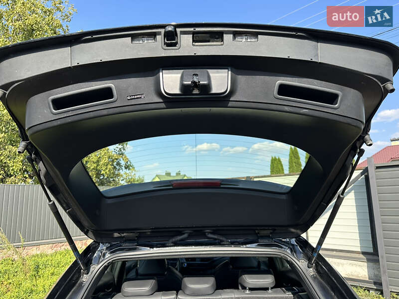 Позашляховик / Кросовер Lexus UX 2020 в Нововолинську