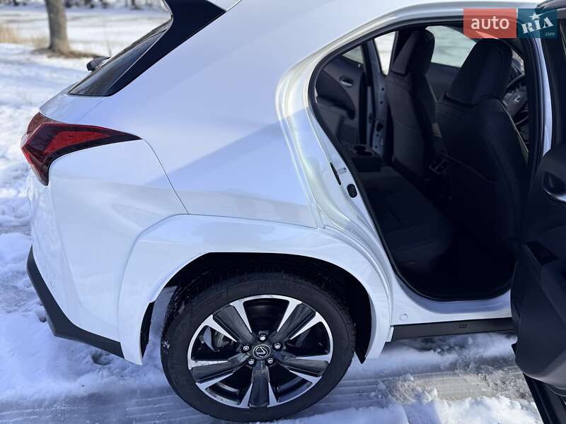 Позашляховик / Кросовер Lexus UX 2022 в Києві