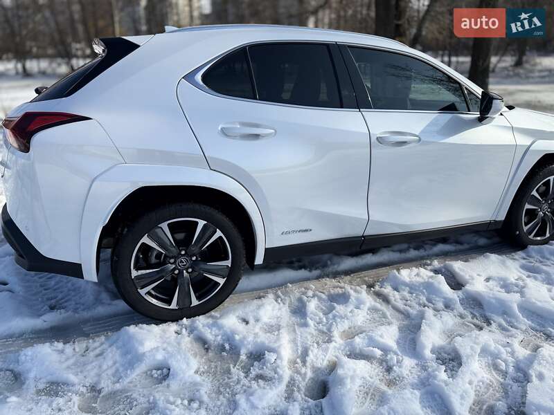 Позашляховик / Кросовер Lexus UX 2022 в Києві