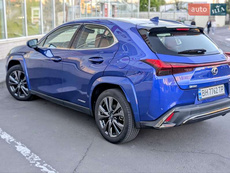 Позашляховик / Кросовер Lexus UX 2019 в Одесі фото 6 Позашляховик / Кросовер Lexus UX 2019 в Одесі