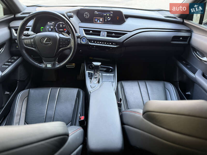 Внедорожник / Кроссовер Lexus UX 2020 в Одессе