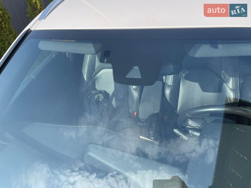 Внедорожник / Кроссовер Lexus UX 2020 в Ужгороде