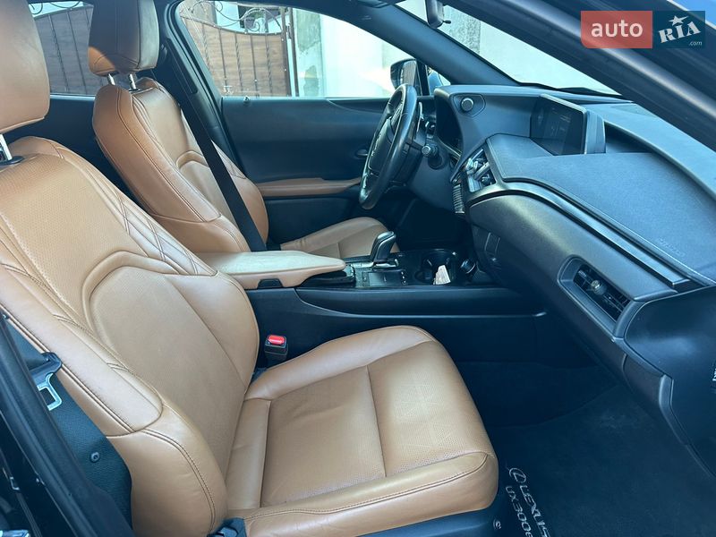 Внедорожник / Кроссовер Lexus UX 2020 в Трускавце
