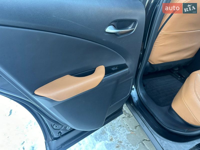 Внедорожник / Кроссовер Lexus UX 2020 в Трускавце