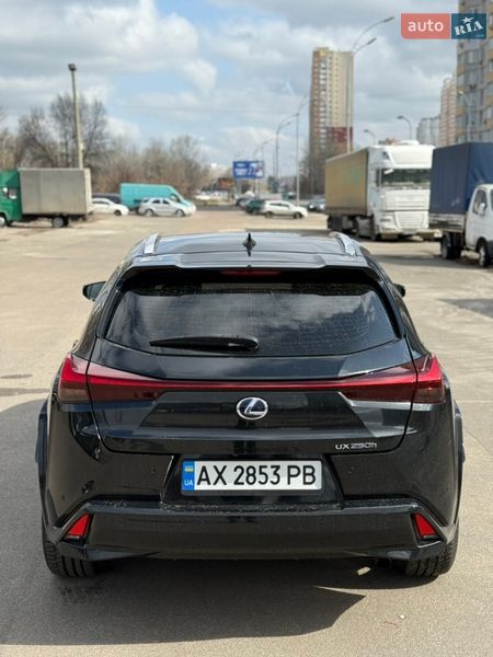 Позашляховик / Кросовер Lexus UX 2021 в Києві