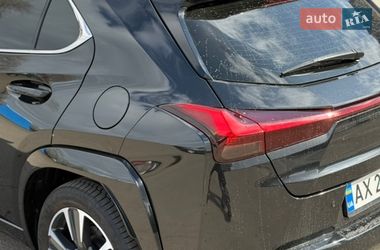 Внедорожник / Кроссовер Lexus UX 2021 в Киеве
