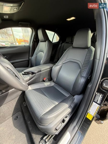 Позашляховик / Кросовер Lexus UX 2021 в Києві