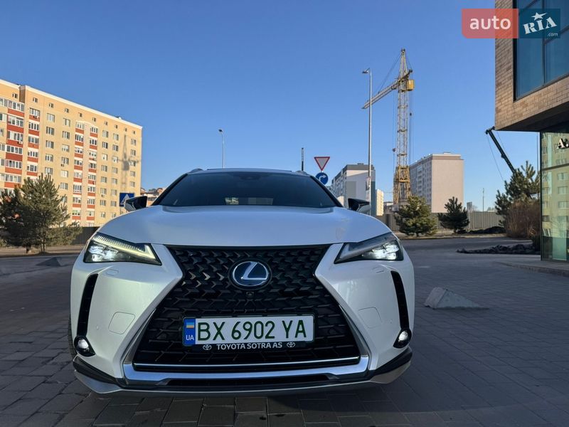 Внедорожник / Кроссовер Lexus UX 2022 в Хмельницком
