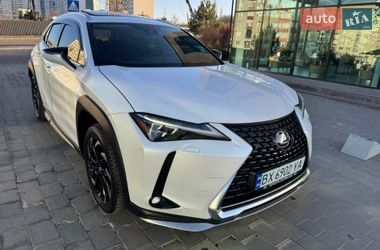 Внедорожник / Кроссовер Lexus UX 2022 в Хмельницком