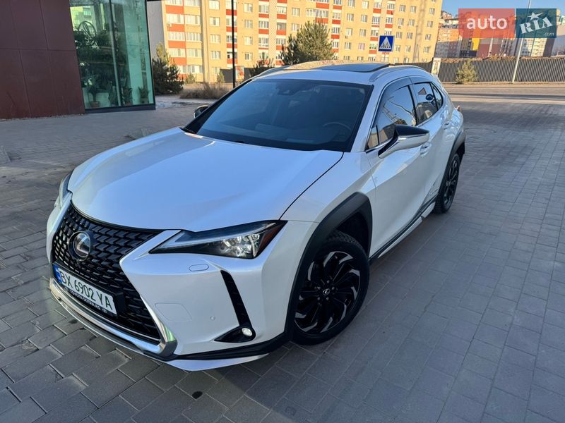 Внедорожник / Кроссовер Lexus UX 2022 в Хмельницком