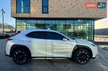 Внедорожник / Кроссовер Lexus UX 2022 в Хмельницком