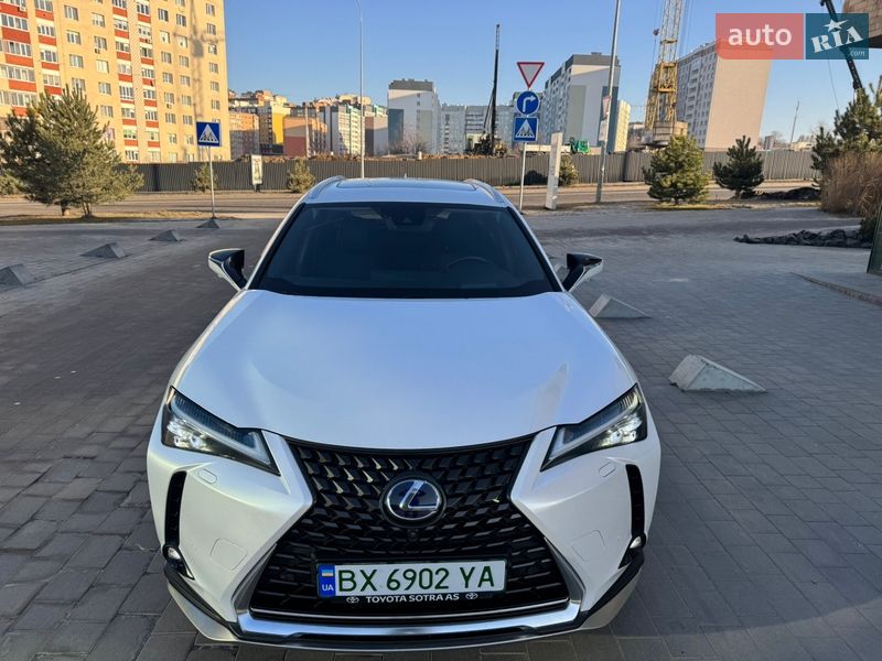 Внедорожник / Кроссовер Lexus UX 2022 в Хмельницком