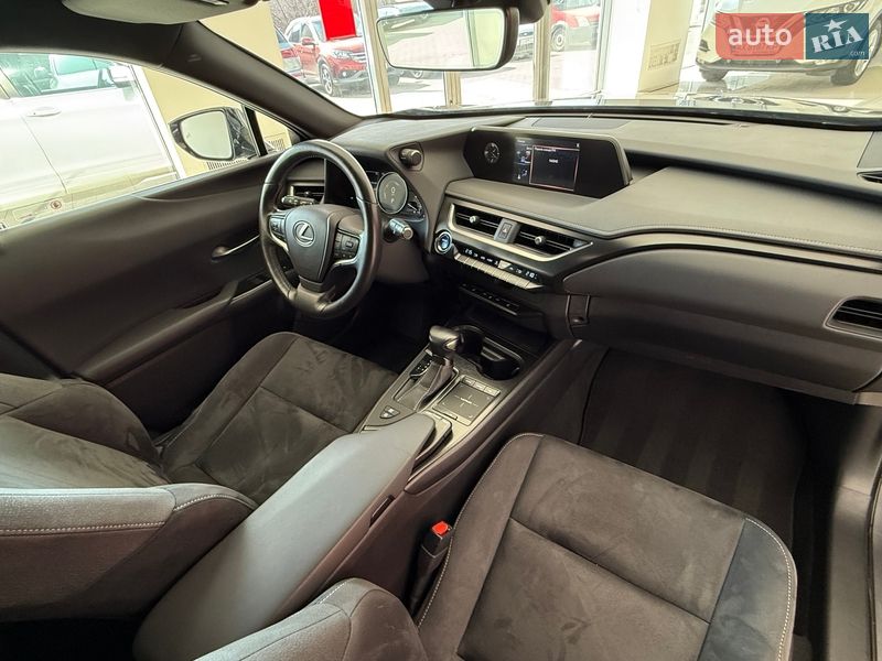 Внедорожник / Кроссовер Lexus UX 2021 в Черновцах