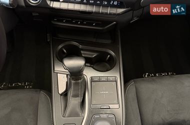 Внедорожник / Кроссовер Lexus UX 2021 в Черновцах