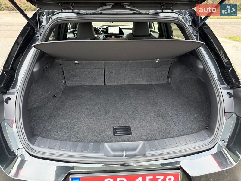 Позашляховик / Кросовер Lexus UX 2023 в Львові