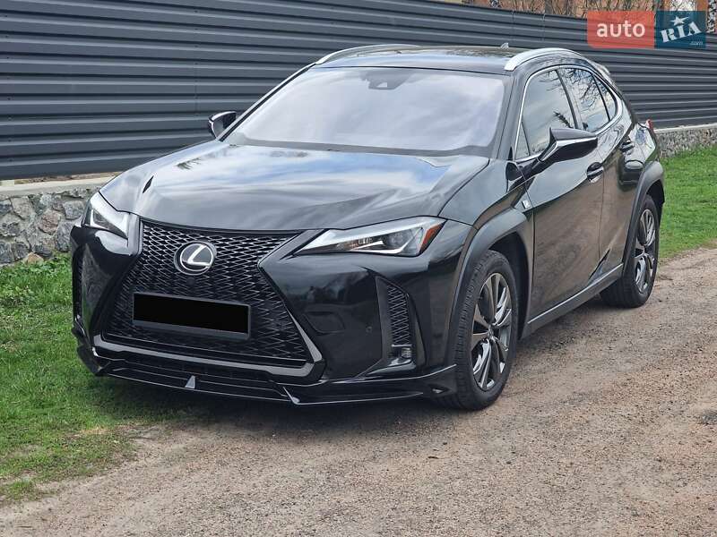 Lexus UX 2019
