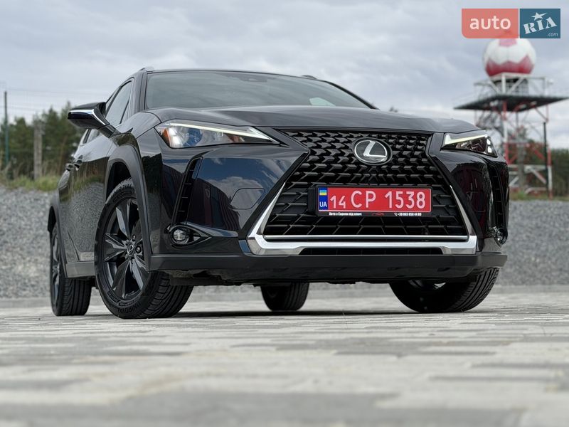 Позашляховик / Кросовер Lexus UX 2023 в Львові