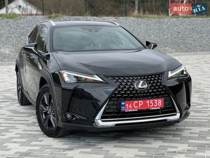 Позашляховик / Кросовер Lexus UX 2023 в Львові