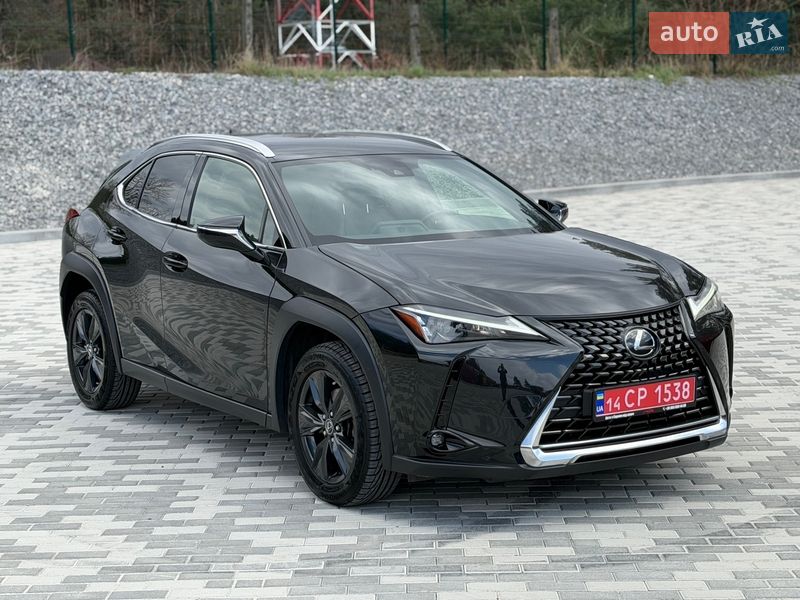 Позашляховик / Кросовер Lexus UX 2023 в Львові