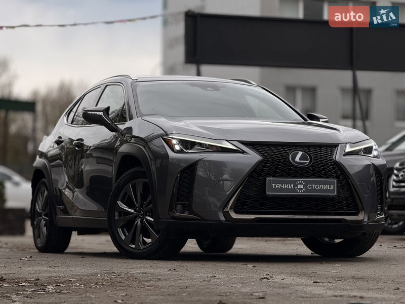 Lexus UX 2019