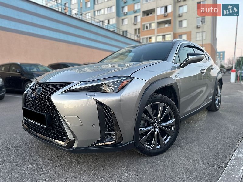 Lexus UX 2019