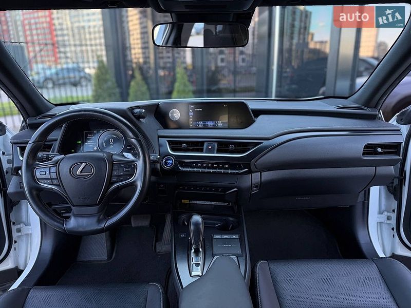 Внедорожник / Кроссовер Lexus UX 2021 в Киеве