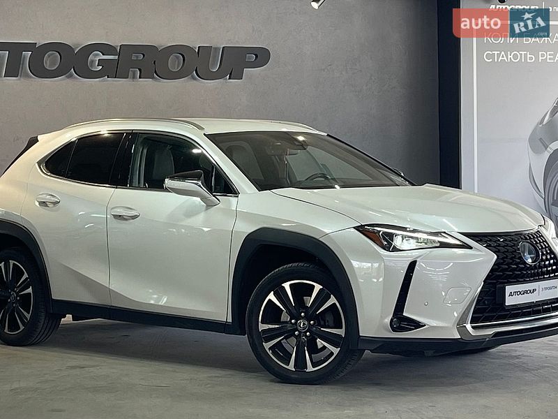 Внедорожник / Кроссовер Lexus UX 2019 в Одессе