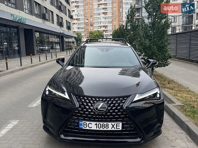 Позашляховик / Кросовер Lexus UX 2023 в Львові