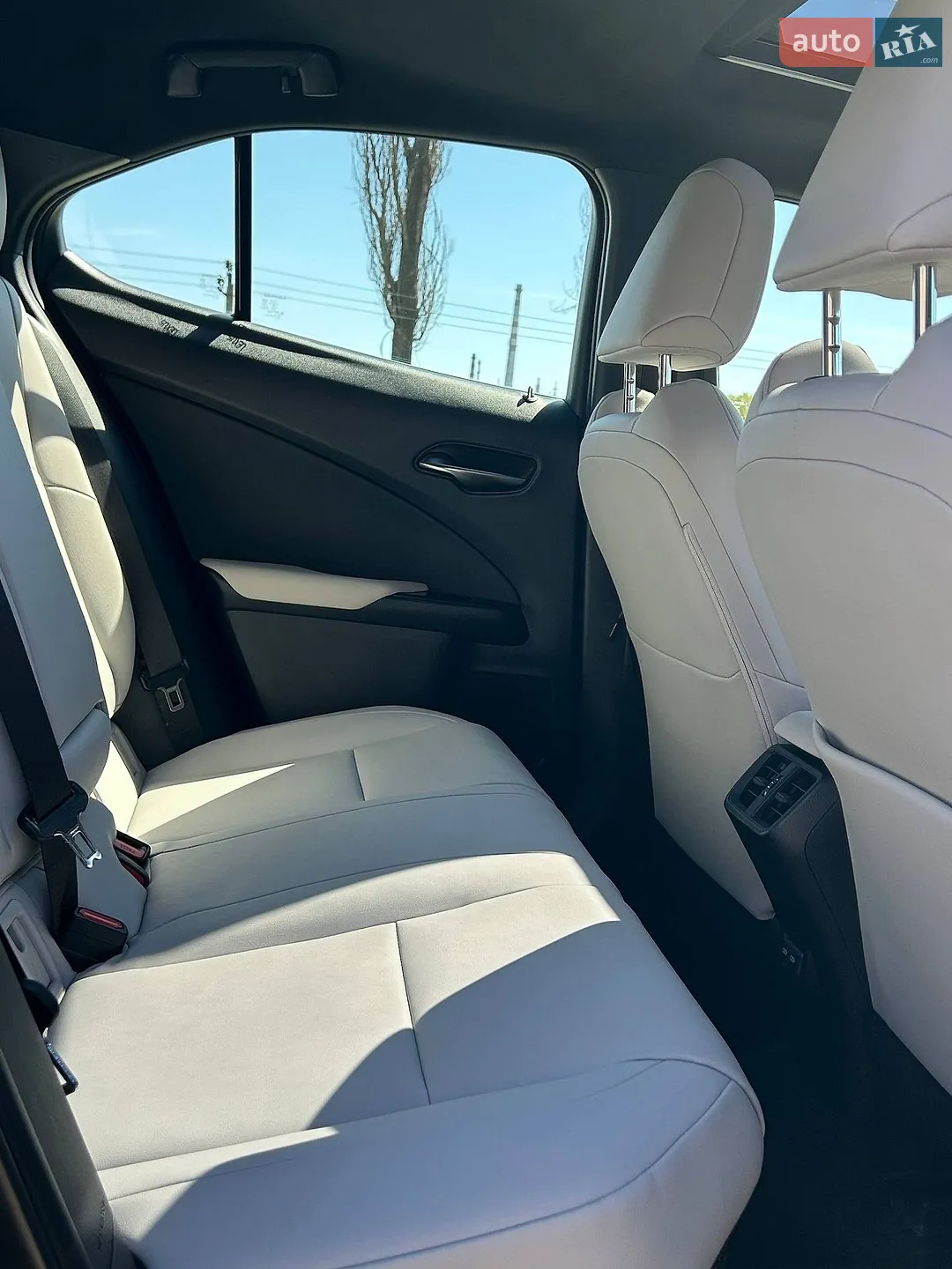 2021 Lexus UX - мініатюра 40