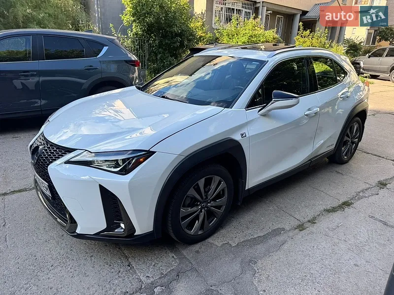 Lexus UX 2019