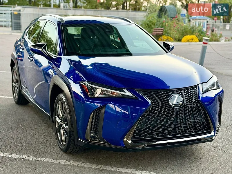 Lexus UX 2019