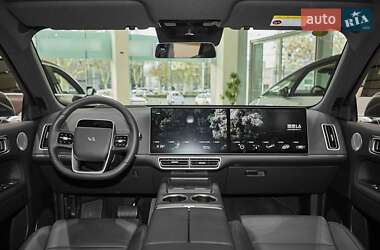 Внедорожник / Кроссовер Li Auto L6 2025 в 