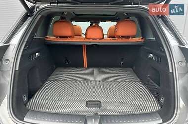 Внедорожник / Кроссовер Li Auto L6 2024 в 