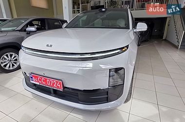 Внедорожник / Кроссовер Li Auto L6 2024 в Днепре