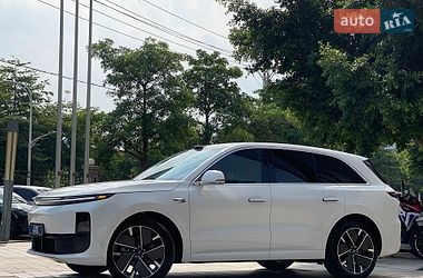 Позашляховик / Кросовер Li Auto L6 2025 в Одесі фото 4 Позашляховик / Кросовер Li Auto L6 2025 в Одесі