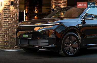 Внедорожник / Кроссовер Li Auto L7 2025 в 