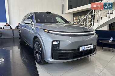 Внедорожник / Кроссовер Li Auto L7 2025 в Одессе