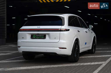 Внедорожник / Кроссовер Li Auto L7 2024 в 