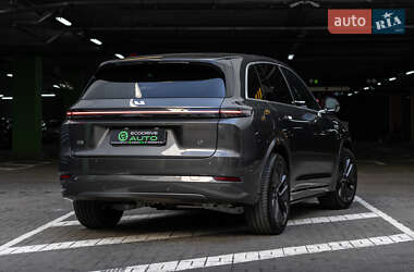 Позашляховик / Кросовер Li Auto L7 2025 в 