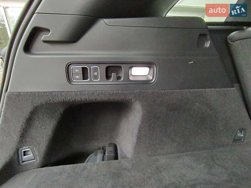 Позашляховик / Кросовер Li Auto L7 2024 в Києві