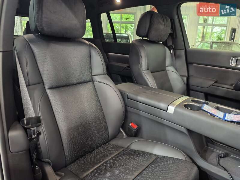 Внедорожник / Кроссовер Li Auto L7 2024 в Киеве