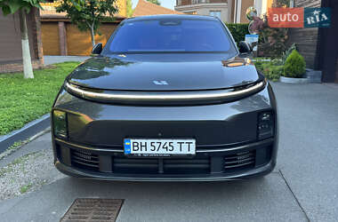 Внедорожник / Кроссовер Li Auto L7 2023 в Одессе