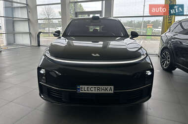 Внедорожник / Кроссовер Li Auto L7 2024 в 