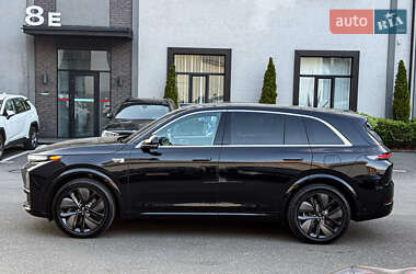 Внедорожник / Кроссовер Li Auto L7 2024 в 