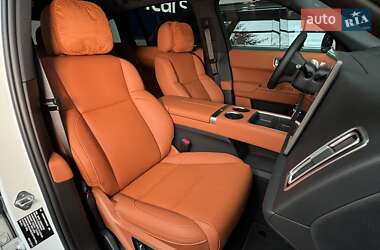 Позашляховик / Кросовер Li Auto L7 2024 в 