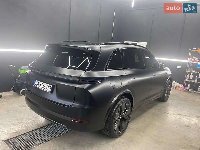 Внедорожник / Кроссовер Li Auto L7 2024 в Киеве