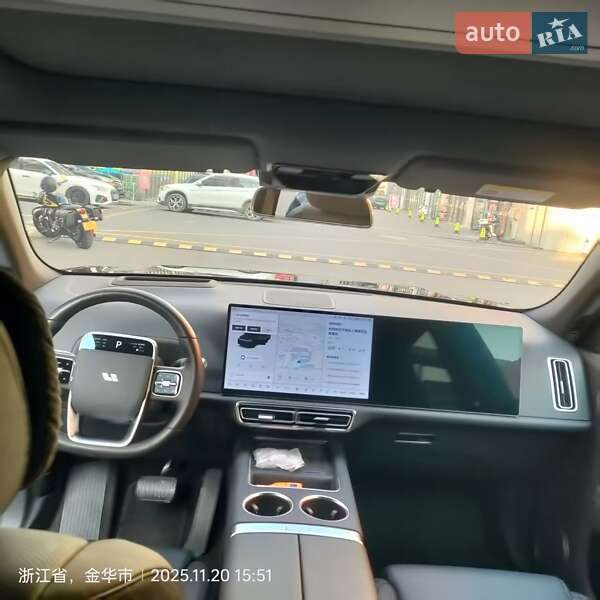 Внедорожник / Кроссовер Li Auto L7 2024 в Львове фото 11 Внедорожник / Кроссовер Li Auto L7 2024 в Львове